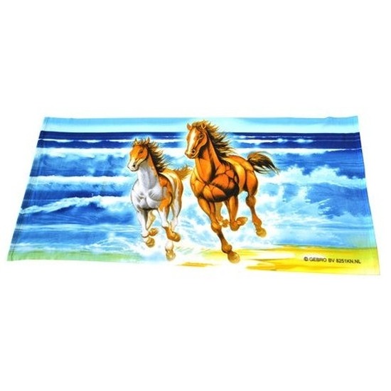 Grote handdoek/strandlaken galopperende paarden 150 x 70 cm