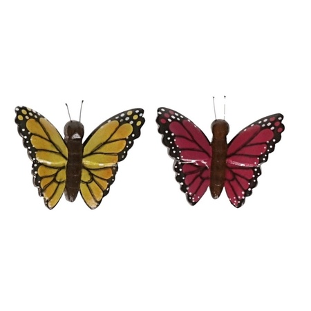 2 stuks Houten koelkast magneten in de vorm van een gele en roze vlinder