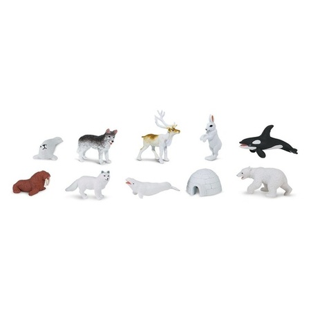 Plastic toy north pole figures 10 pieces